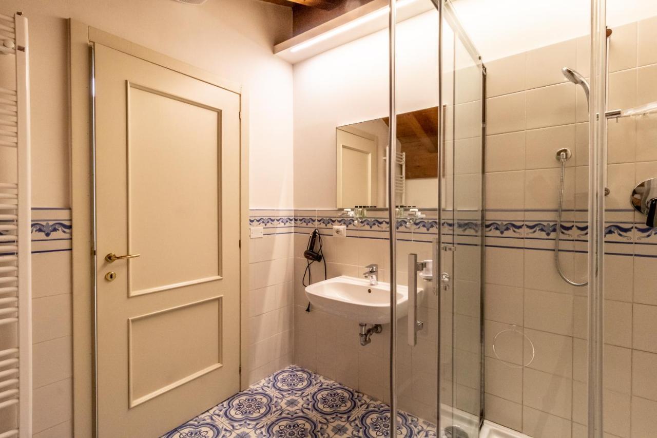 Casa Isolani Charms Rooms Santo Stefano Bologna Eksteriør billede