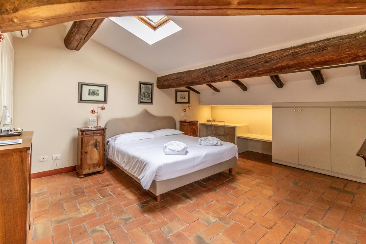 Casa Isolani Charms Rooms Santo Stefano Bologna Eksteriør billede